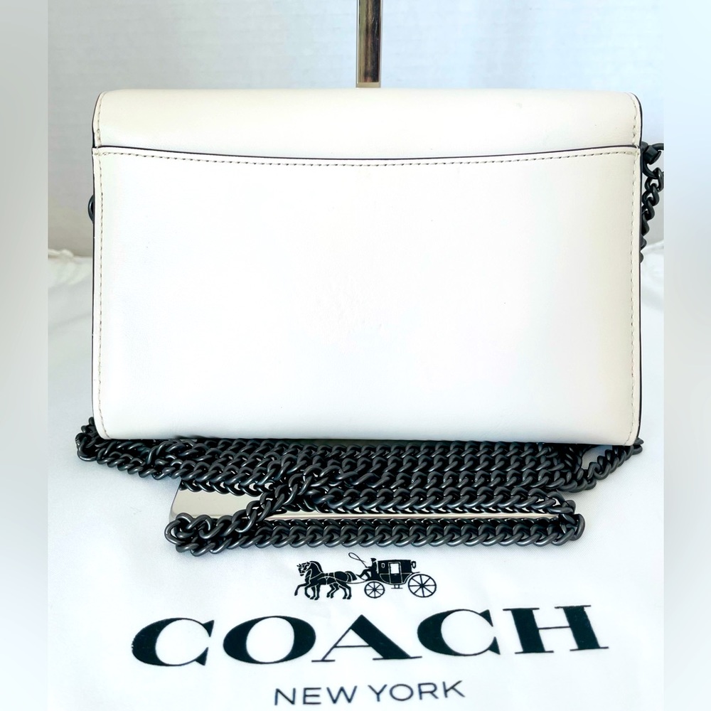 Coach Turnlock Floral Embroidery Chalk Crossbody Purse with Dust Bag - Picture 5 of 14